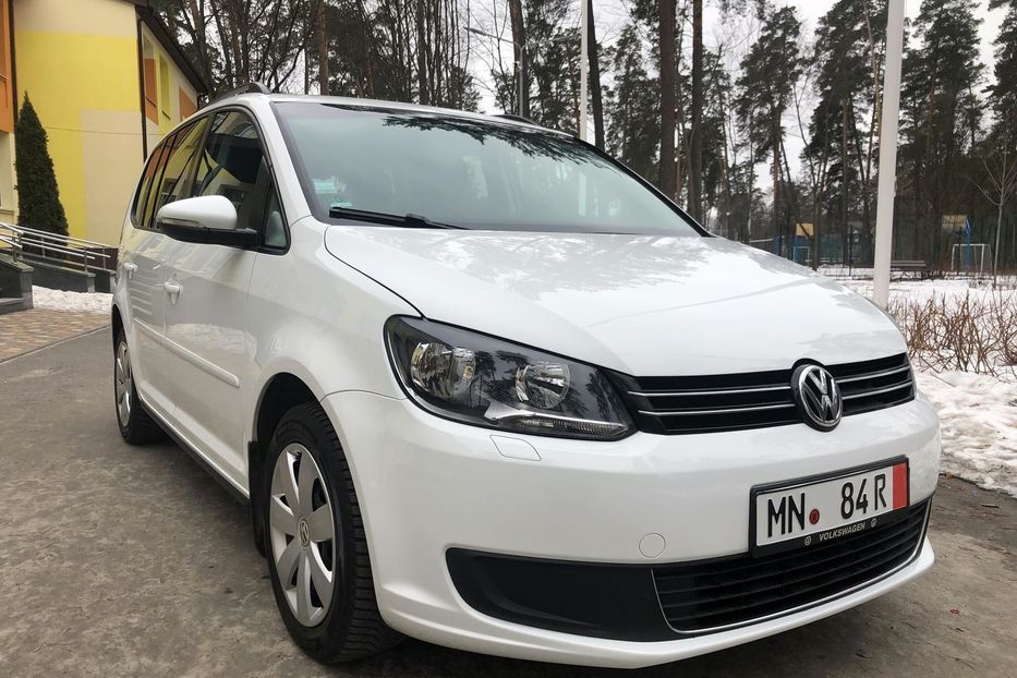 Продам Volkswagen Touran Bluemotion 2015 года в Киеве