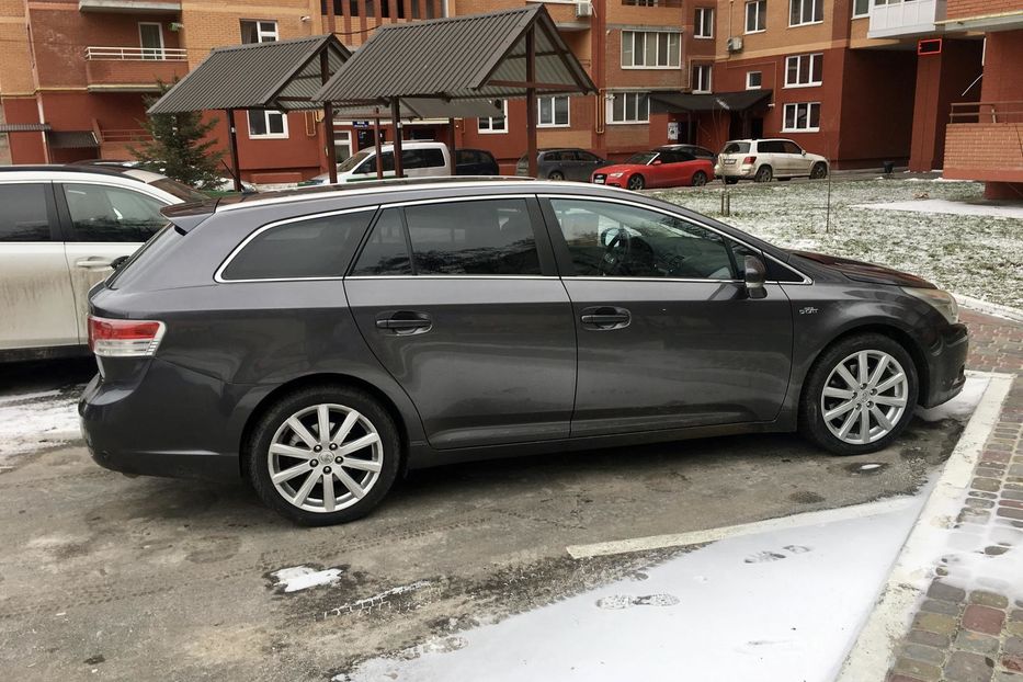 Продам Toyota Avensis 2010 года в Тернополе