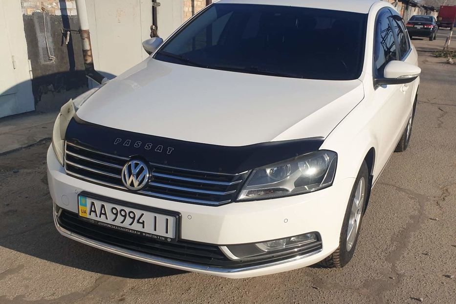 Продам Volkswagen Passat B7 2013 года в Киеве