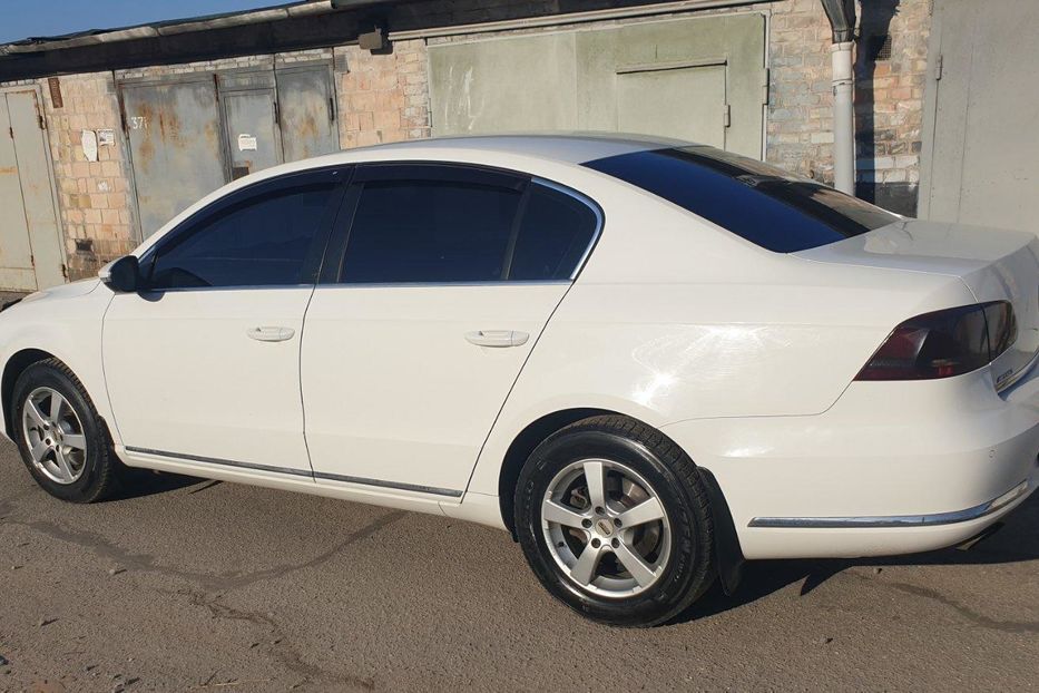 Продам Volkswagen Passat B7 2013 года в Киеве