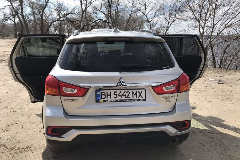 Продам Mitsubishi Outlander SEL 2018 года в Запорожье