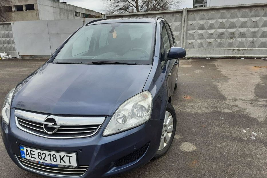 Продам Opel Zafira B 2010 года в Киеве