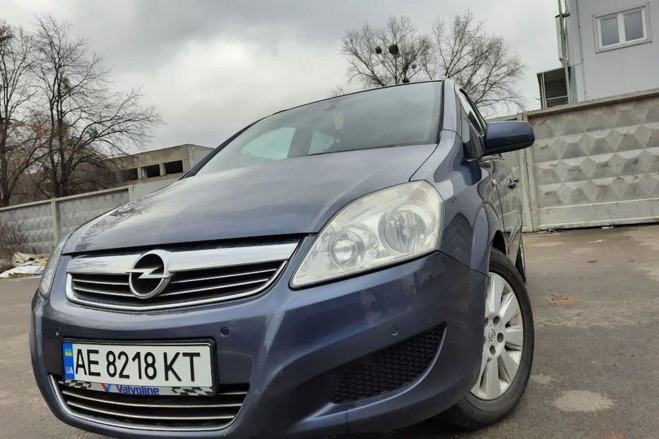 Продам Opel Zafira B 2010 года в Киеве