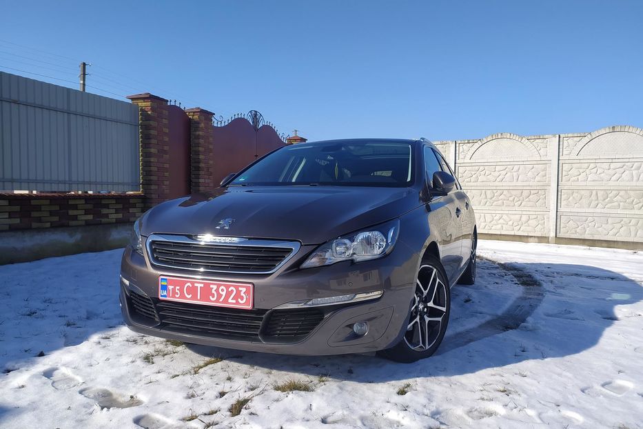 Продам Peugeot 308 Alure 2015 года в г. Дубно, Ровенская область