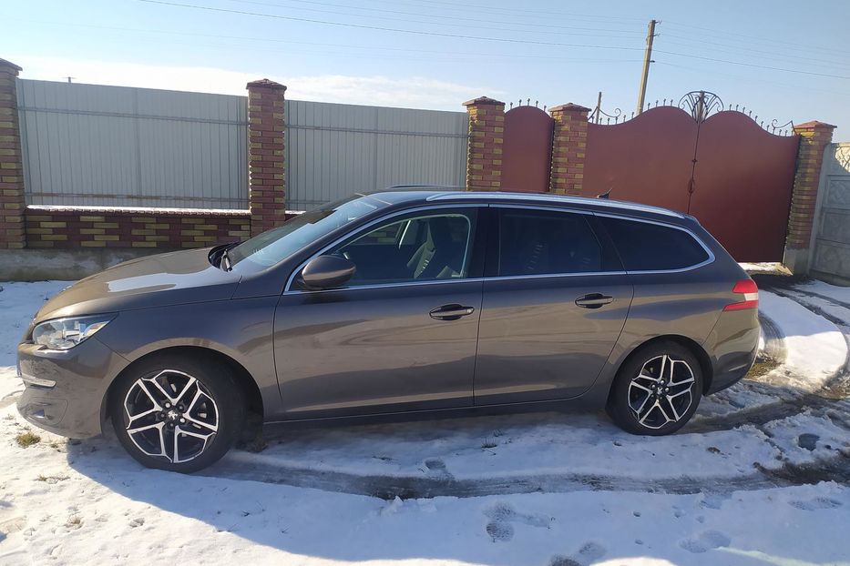 Продам Peugeot 308 Alure 2015 года в г. Дубно, Ровенская область