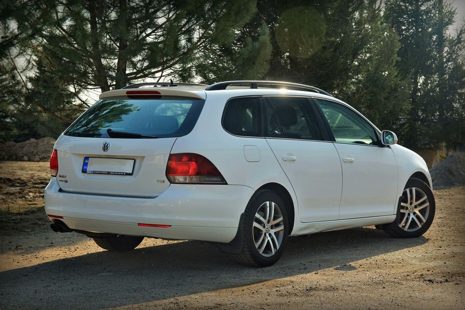 Продам Volkswagen Golf  VI 2012 года в Киеве