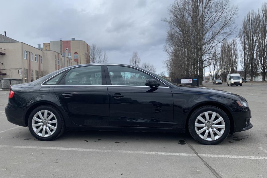 Продам Audi A4 B8 Premium PLUS 2011 года в Киеве