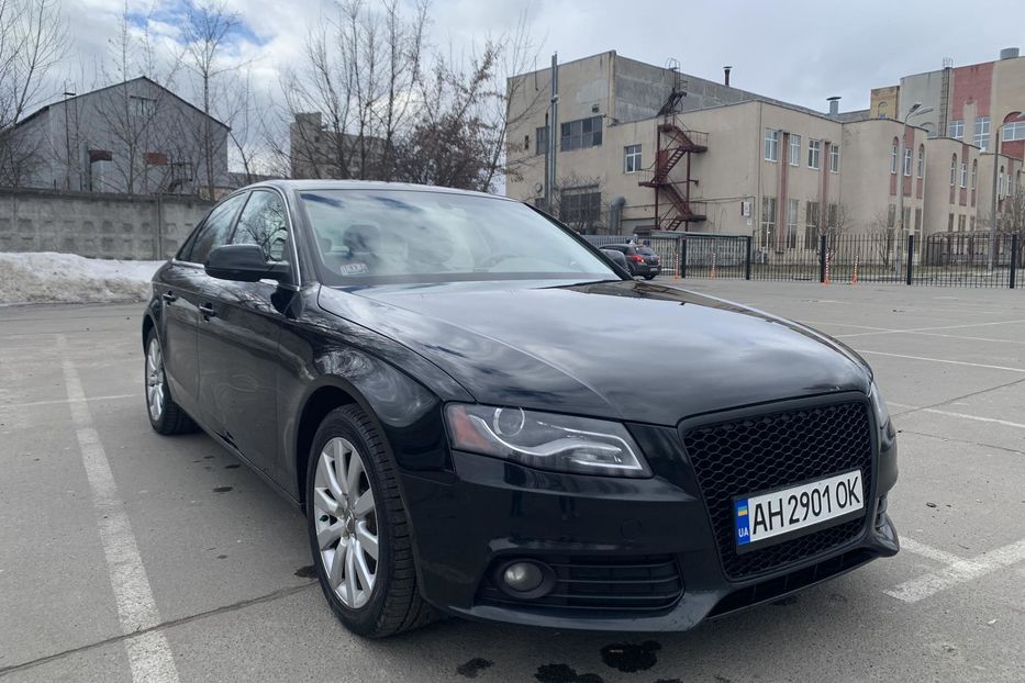 Продам Audi A4 B8 Premium PLUS 2011 года в Киеве