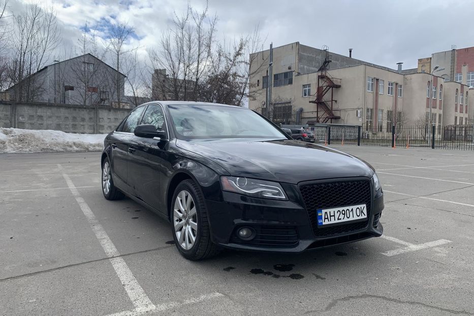 Продам Audi A4 B8 Premium PLUS 2011 года в Киеве