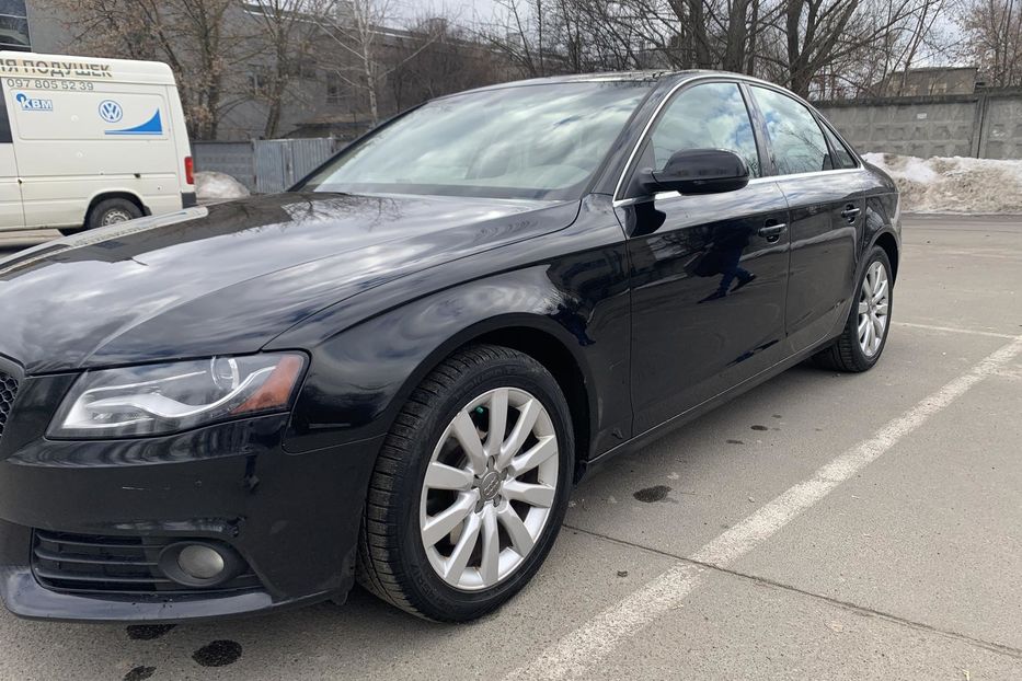 Продам Audi A4 B8 Premium PLUS 2011 года в Киеве