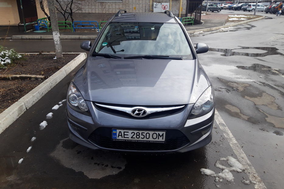 Продам Hyundai i30  Sw 2011 года в Днепре