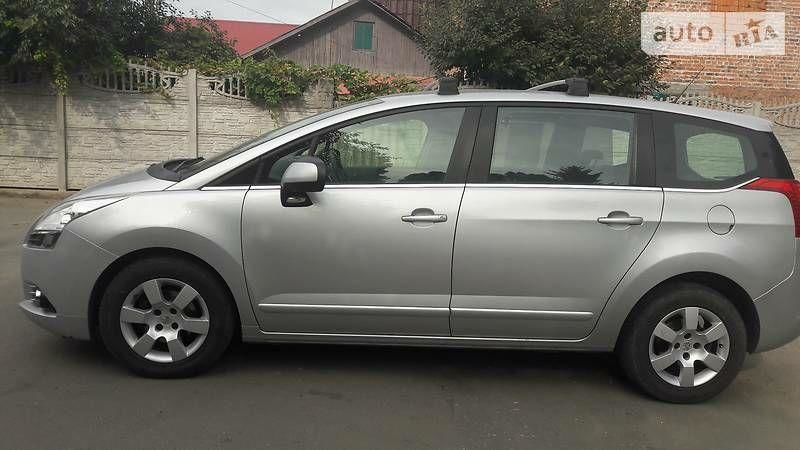 Продам Peugeot 5008 2013 года в Хмельницком