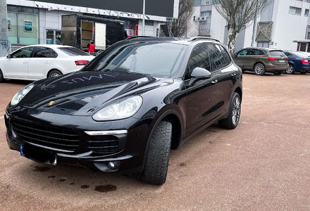 Продам Porsche Cayenne Platinum Edition  2016 года в Киеве