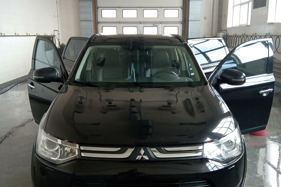 Продам Mitsubishi Outlander Intense 2013 года в Киеве