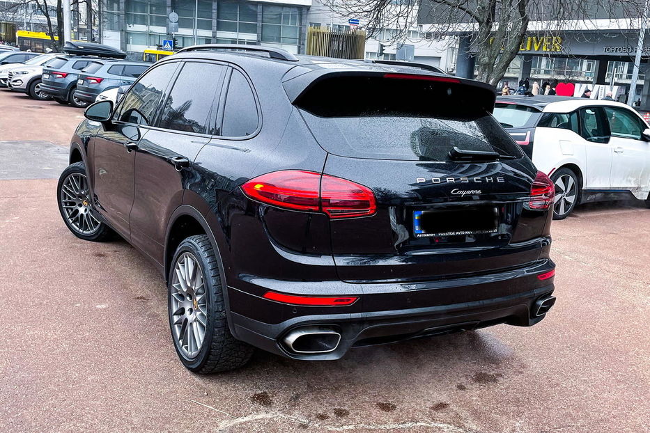 Продам Porsche Cayenne Platinum Edition  2016 года в Киеве