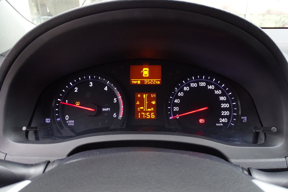 Продам Toyota Avensis Combi 2.0 D-4D MT 2014 года в Киеве