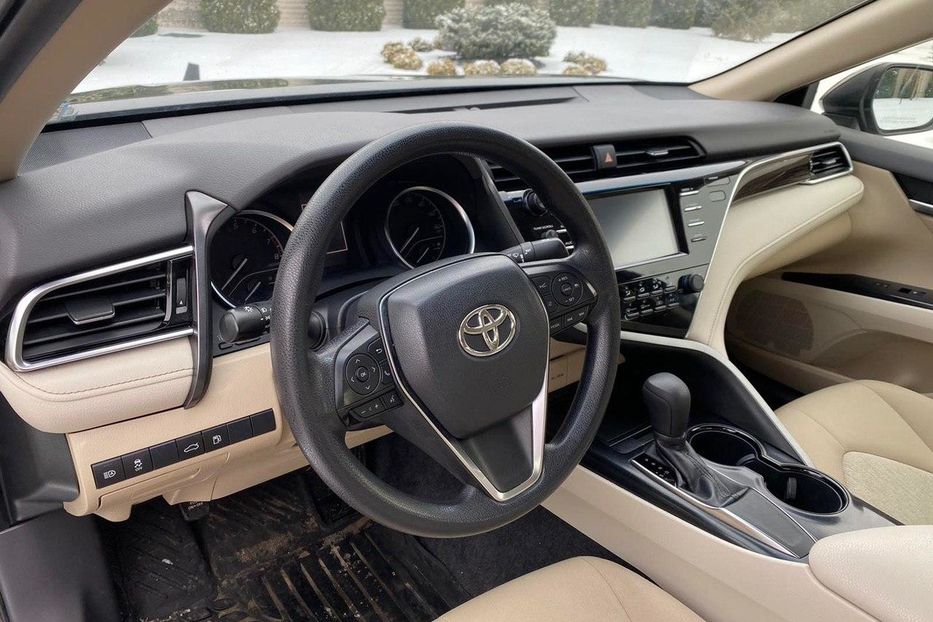 Продам Toyota Camry LE 2018 года в Харькове