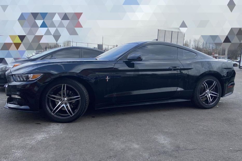 Продам Ford Mustang 2015 года в Киеве