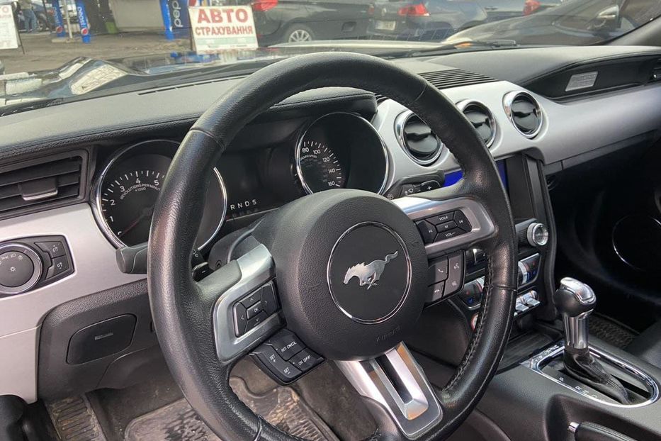 Продам Ford Mustang 2015 года в Киеве