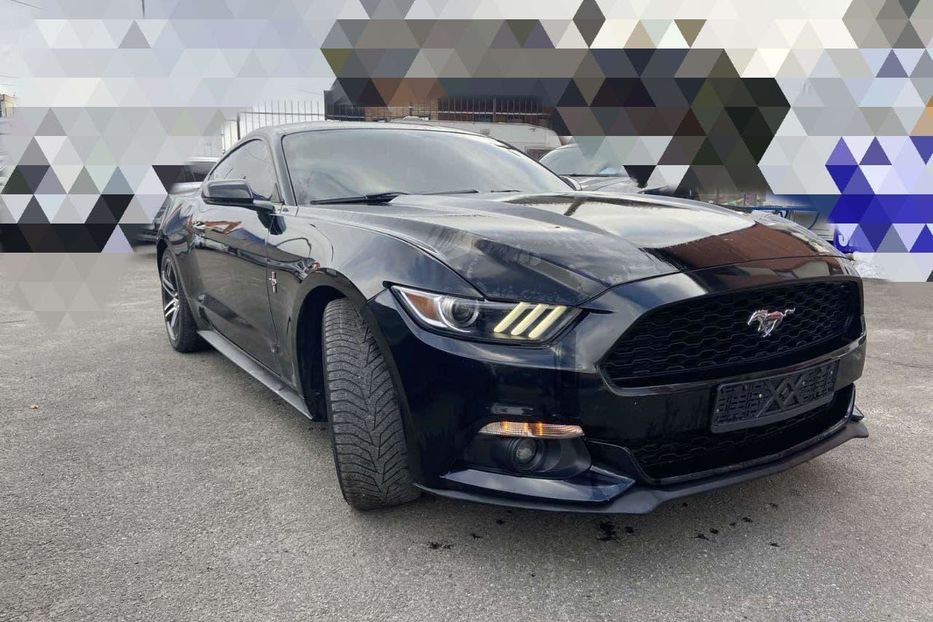 Продам Ford Mustang 2015 года в Киеве