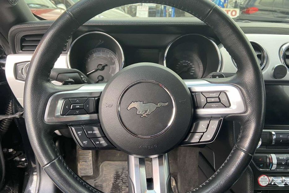 Продам Ford Mustang 2015 года в Киеве