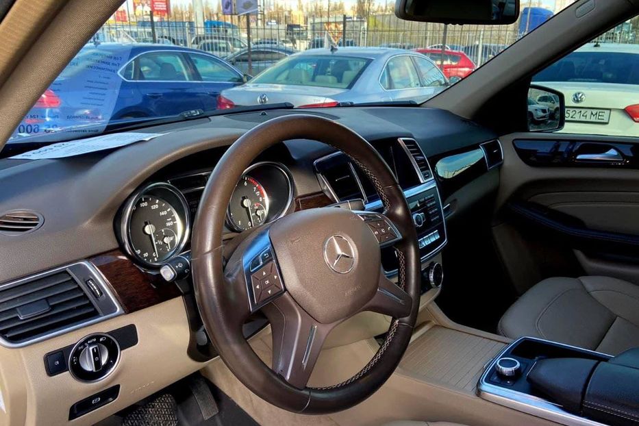 Продам Mercedes-Benz ML 350 2013 года в Киеве