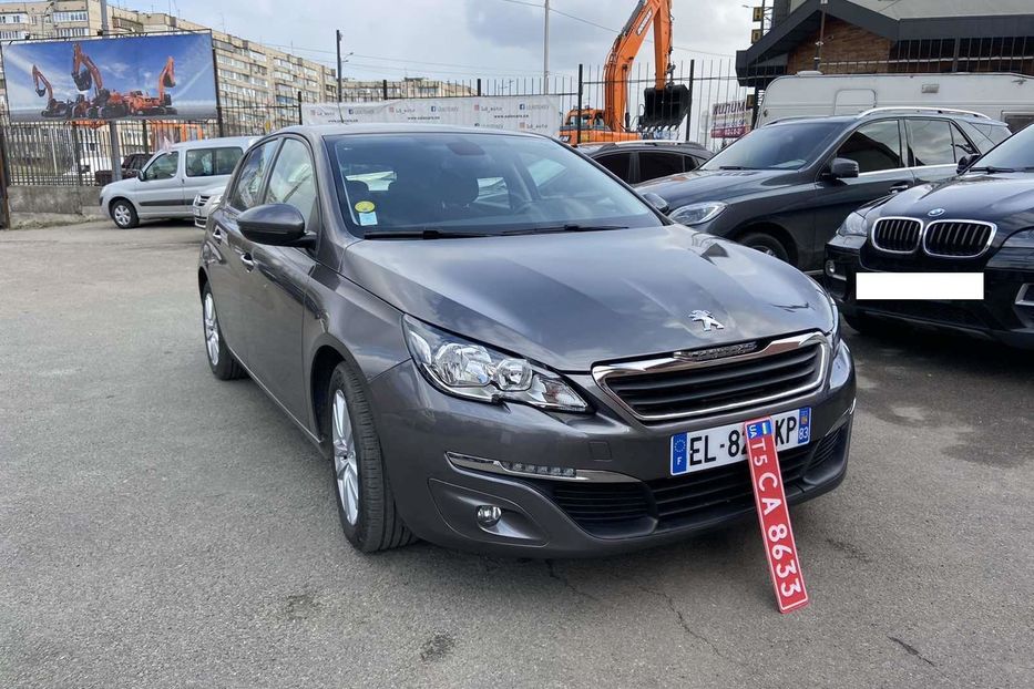 Продам Peugeot 308 2017 года в Киеве