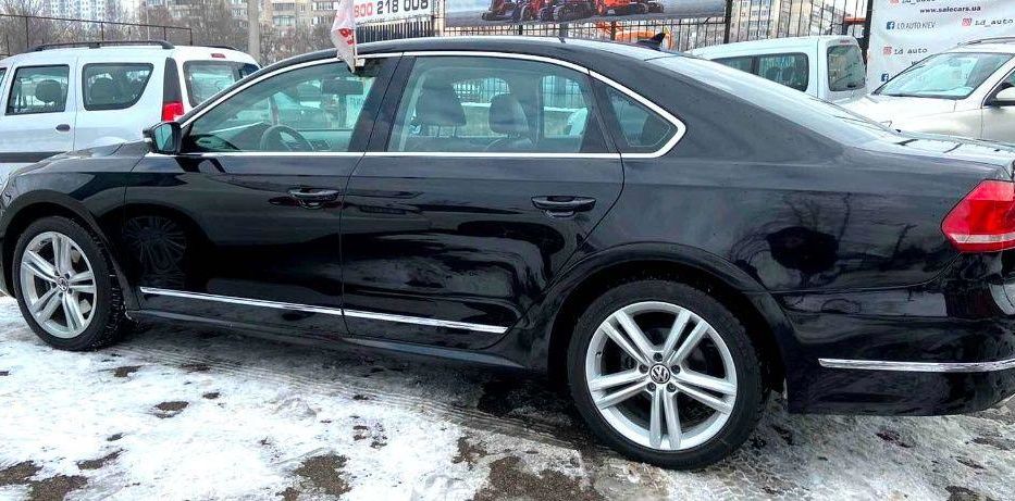 Продам Volkswagen Passat B7 2013 года в Киеве