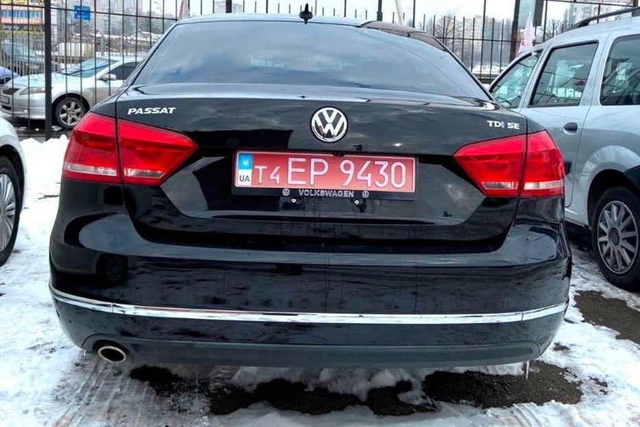 Продам Volkswagen Passat B7 2013 года в Киеве