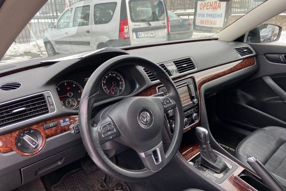 Продам Volkswagen Passat B7 2013 года в Киеве