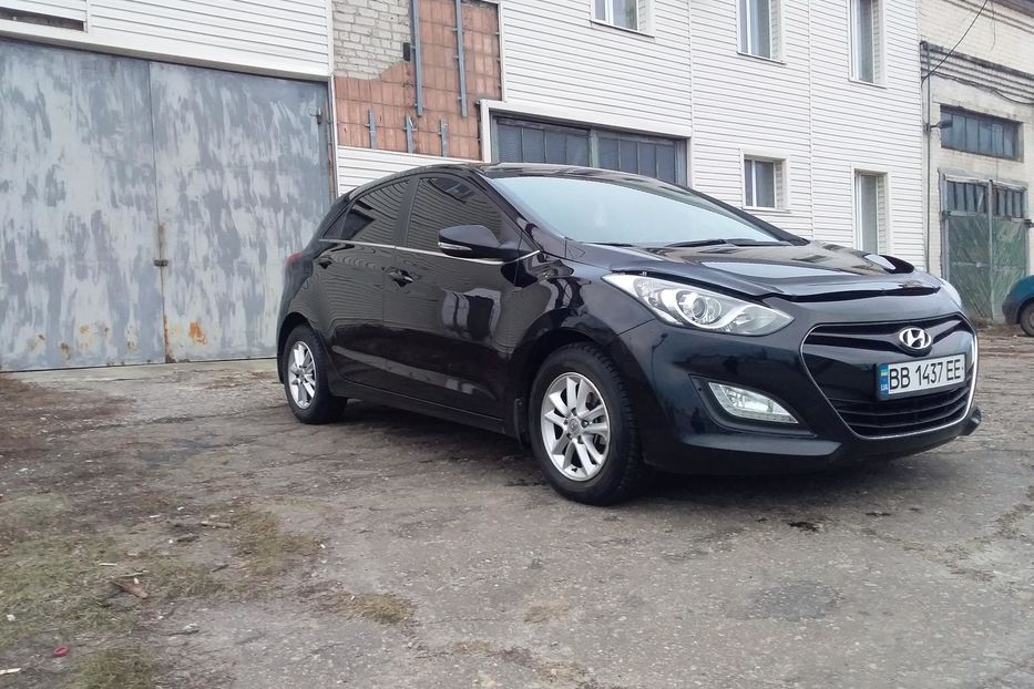 Продам Hyundai i30  2013 года в г. Лисичанск, Луганская область