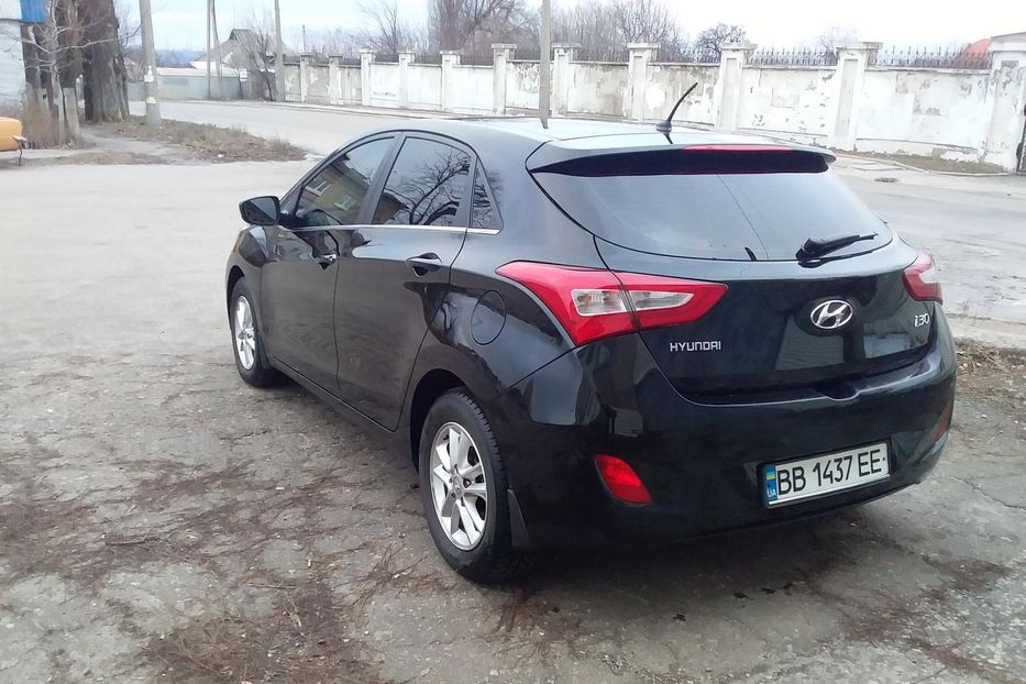 Продам Hyundai i30  2013 года в г. Лисичанск, Луганская область