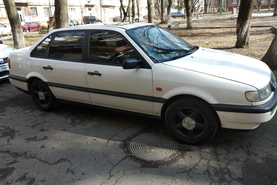 Продам Volkswagen Passat B4 1994 года в Ровно