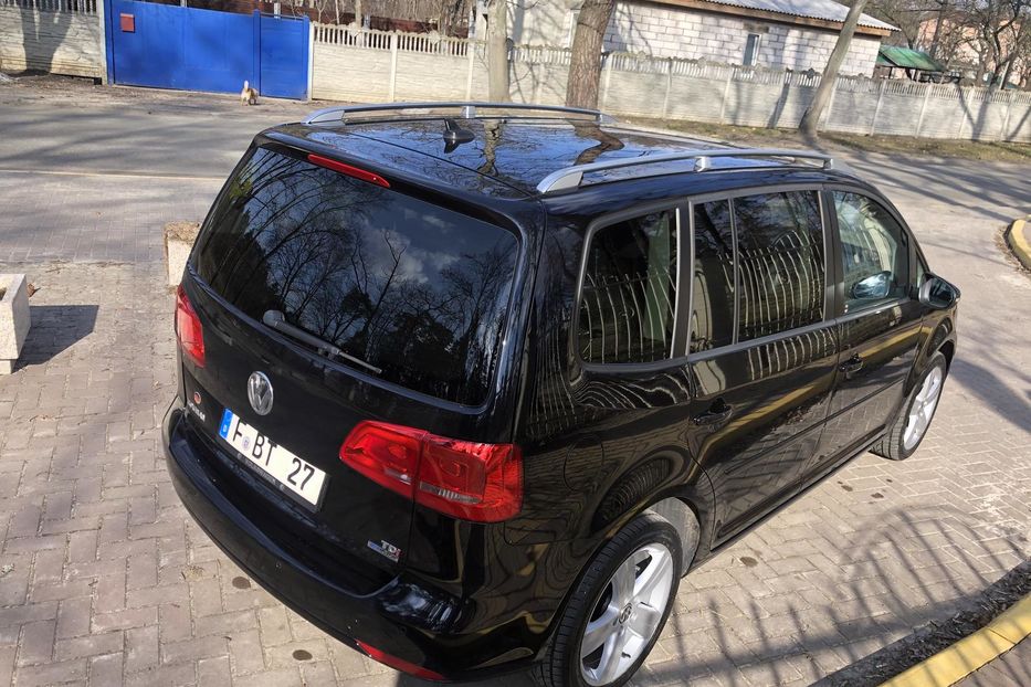 Продам Volkswagen Touran Bluemotion 2015 года в Киеве