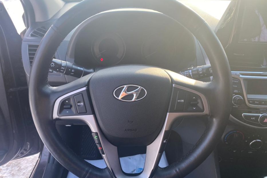 Продам Hyundai Accent  2015 года в Киеве