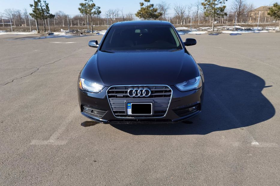 Продам Audi A4 Premium 2013 года в Одессе