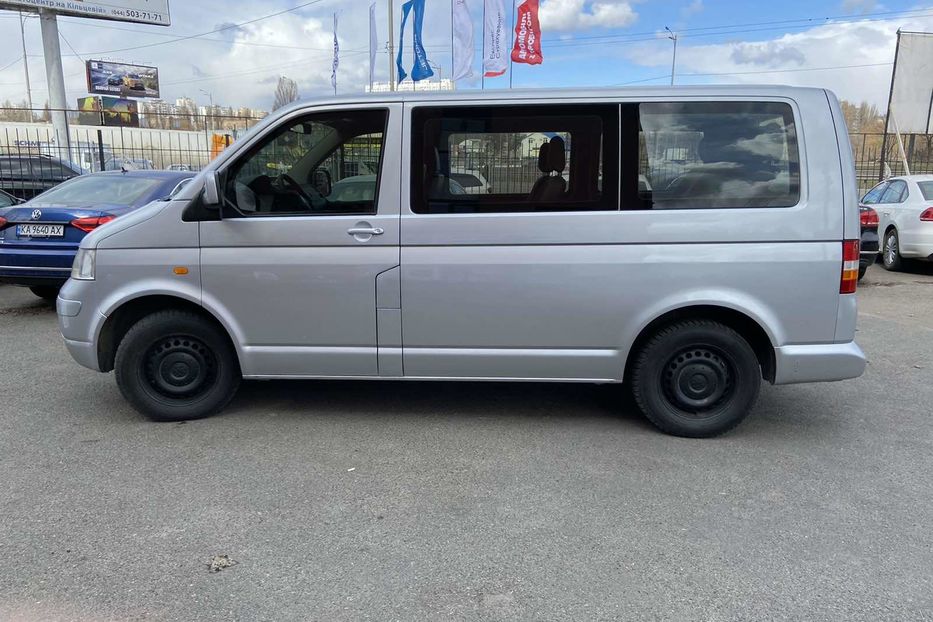 Продам Volkswagen T5 (Transporter) пасс. 2007 года в Киеве