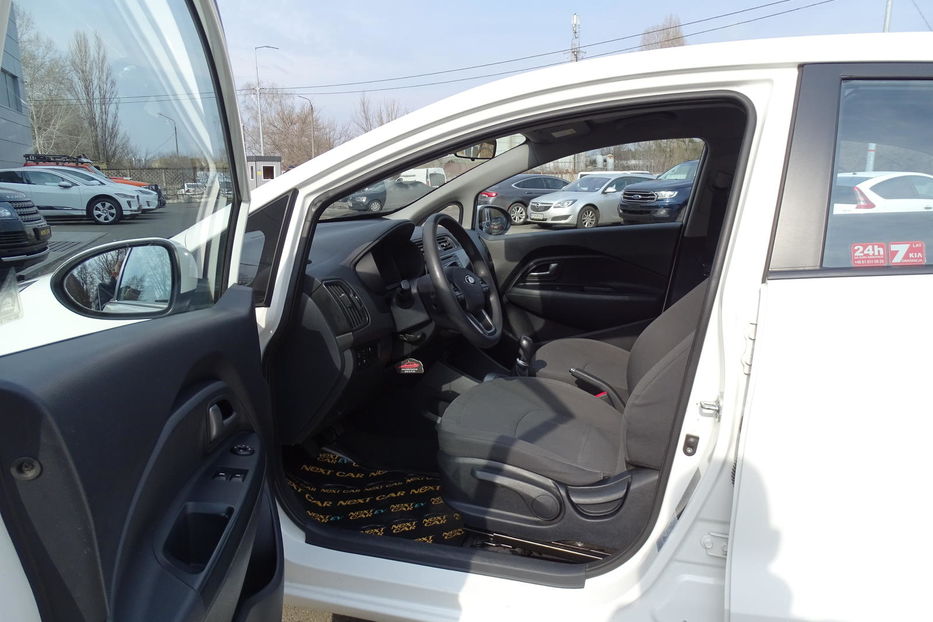 Продам Kia Rio 2015 года в Киеве