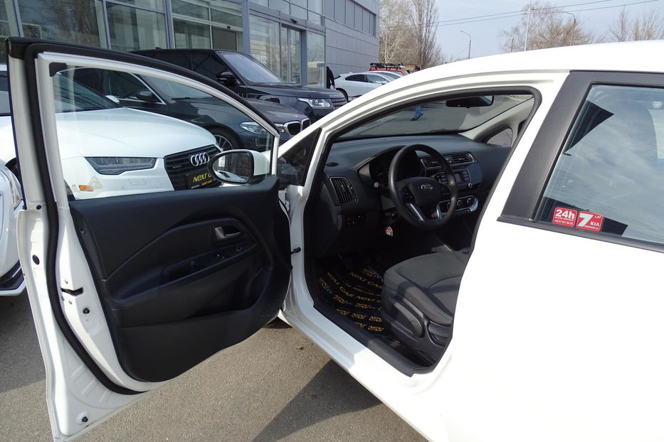 Продам Kia Rio 2015 года в Киеве