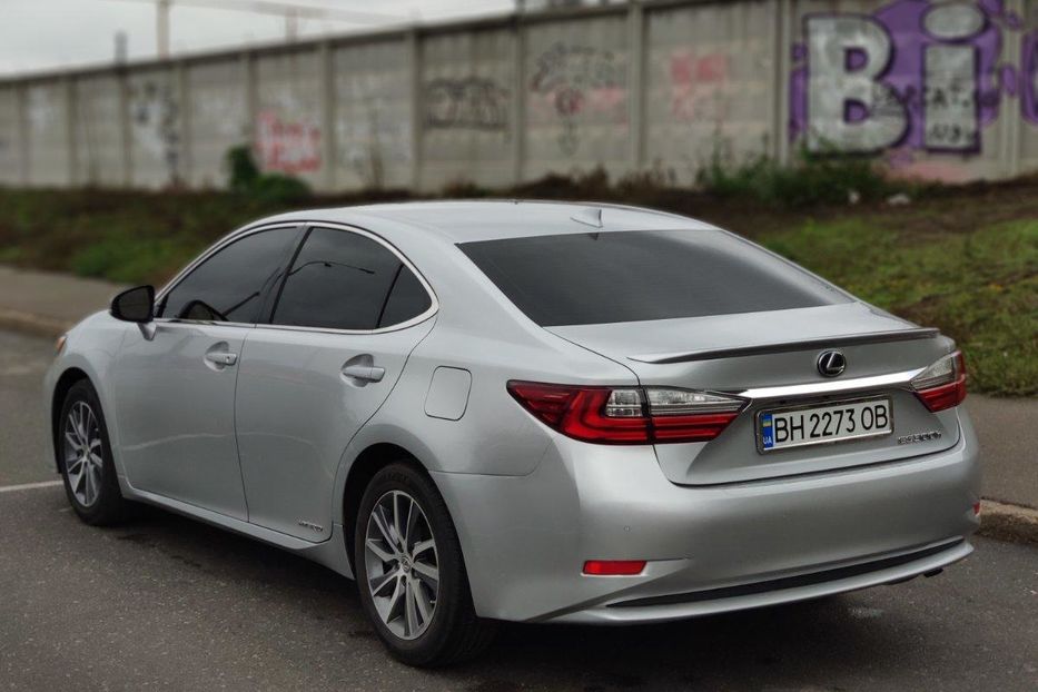 Продам Lexus ES 300 2015 года в Одессе