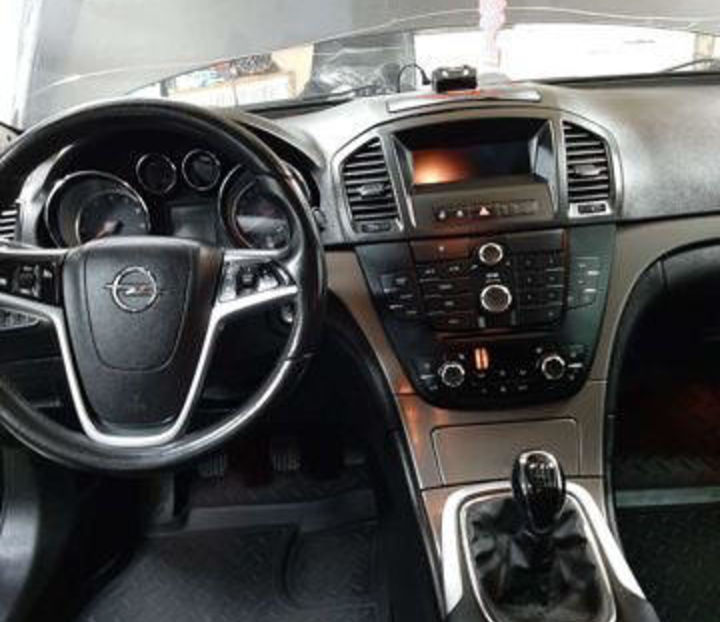 Продам Opel Insignia 1.8 MT (140 л.с.) 2013 года в Киеве