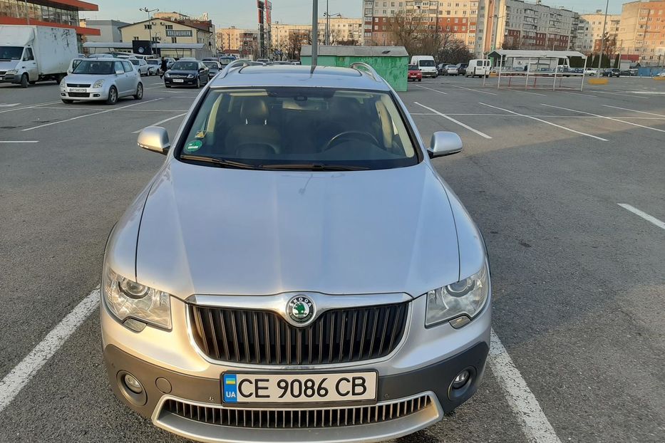 Продам Skoda Superb Scout 2013 года в Черновцах