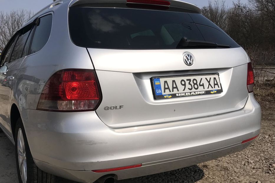 Продам Volkswagen Golf  VI 2011 года в Киеве