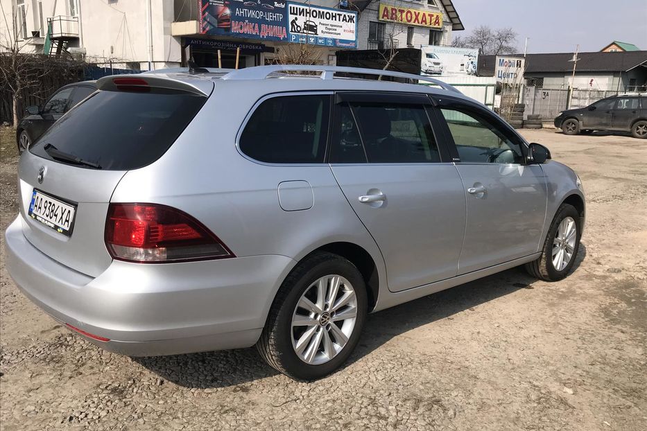 Продам Volkswagen Golf  VI 2011 года в Киеве