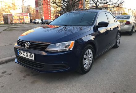 Продам Volkswagen Jetta 2013 года в Киеве