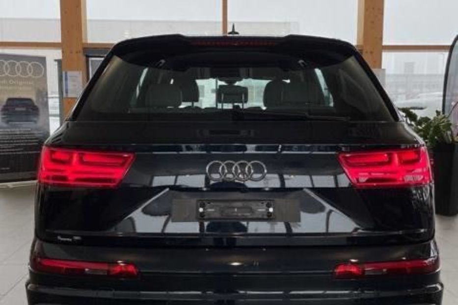 Продам Audi Q7 2018 года в Киеве