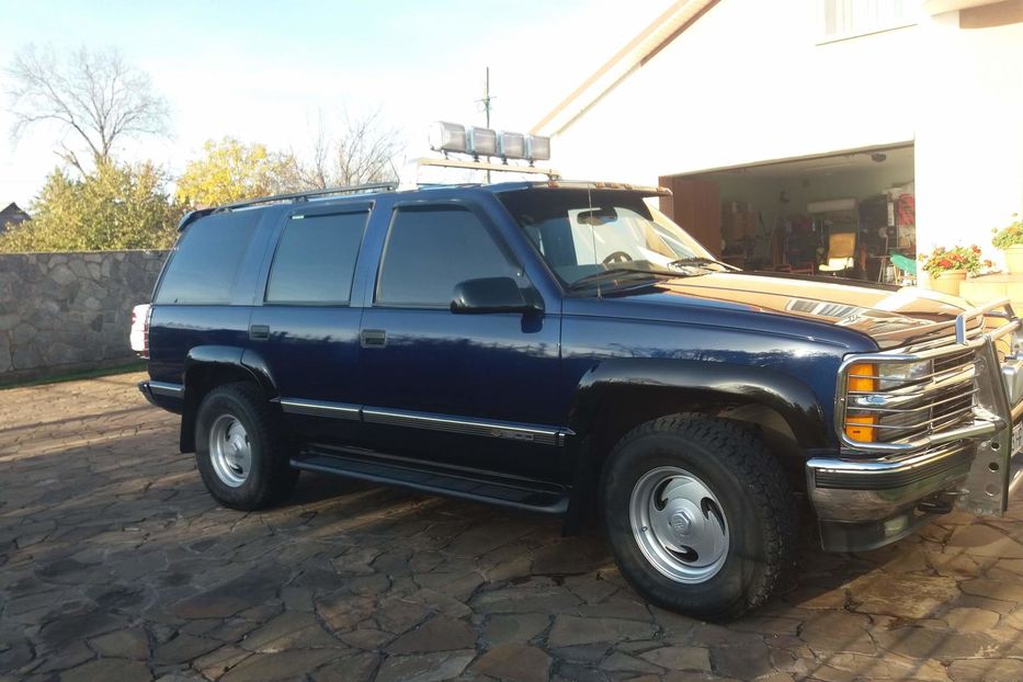 Продам Chevrolet Tahoe V1500 1997 года в г. Кривой Рог, Днепропетровская область