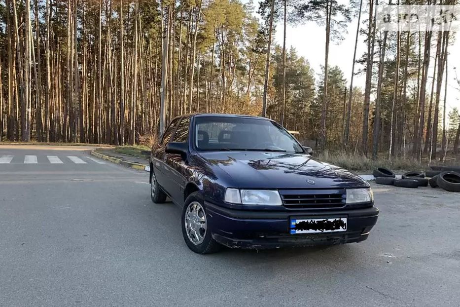Продам Opel Vectra A 1990 года в г. Ясиноватая, Донецкая область
