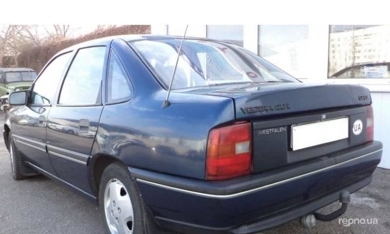 Продам Opel Vectra A 1990 года в г. Ясиноватая, Донецкая область