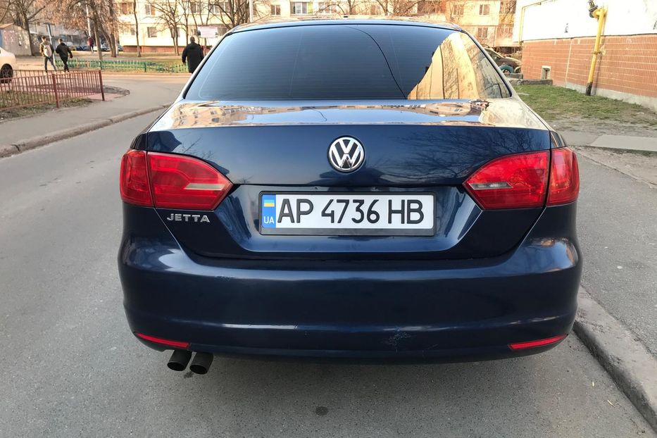 Продам Volkswagen Jetta 2013 года в Киеве